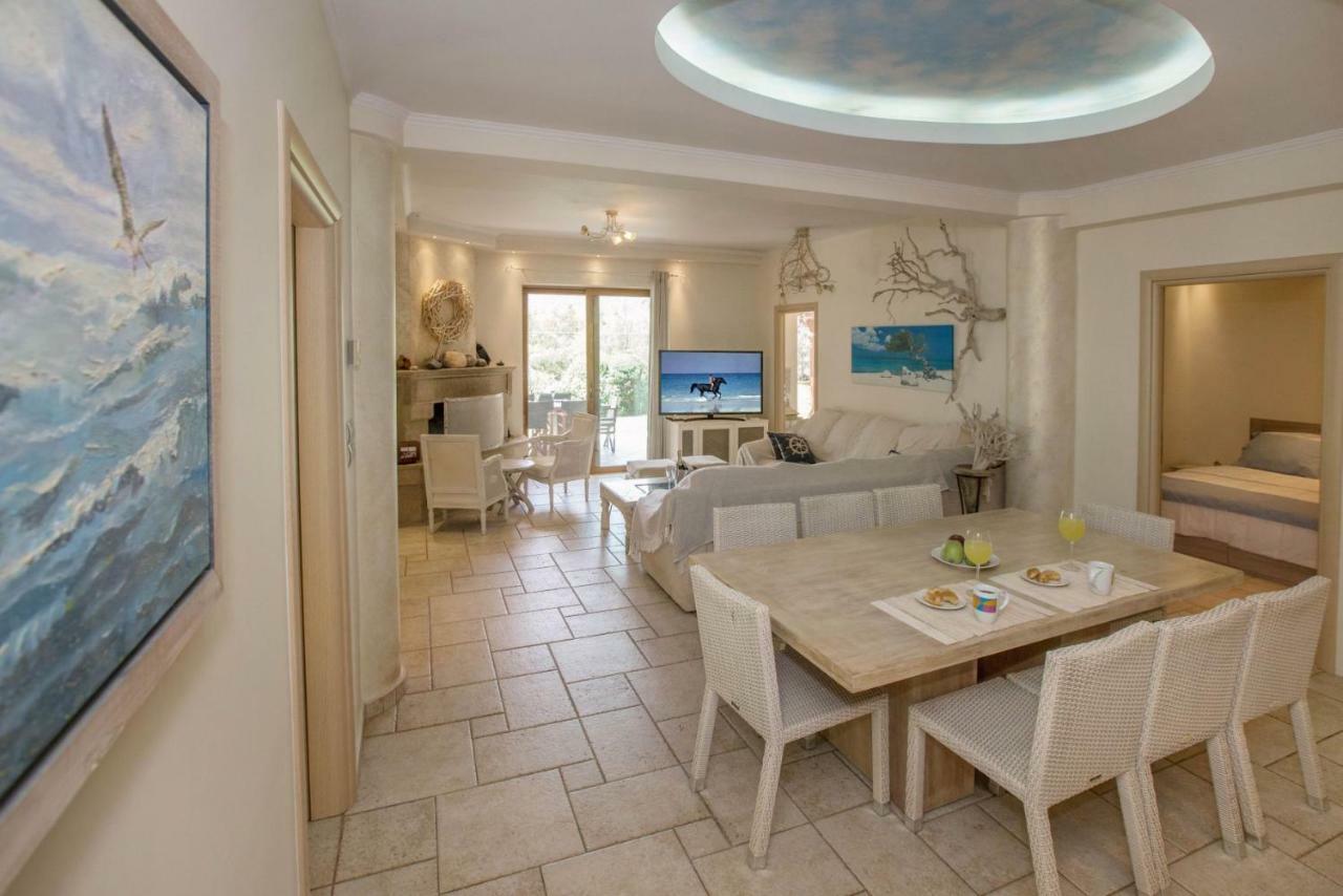 Family Getaway In Marathon By Ghh Villa Eksteriør billede